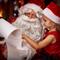 Mora Božiček "ubogati" vnukove želje v pismu?